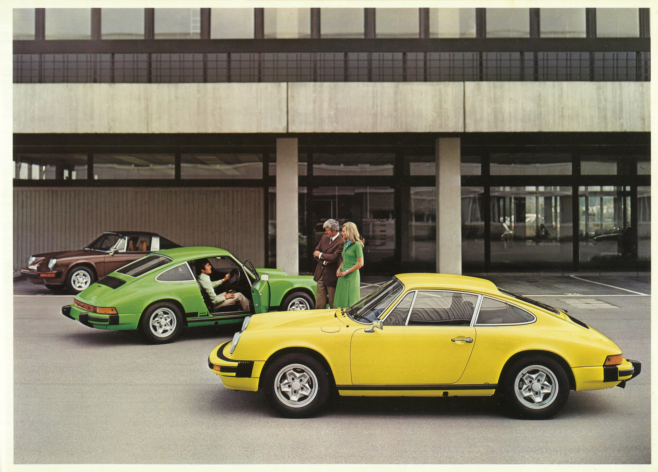 ポルシェ 911 1974年モデル 価格リスト 復刻版カタログ】フラット6＋RRレイアウトの優位性を確立した「74年