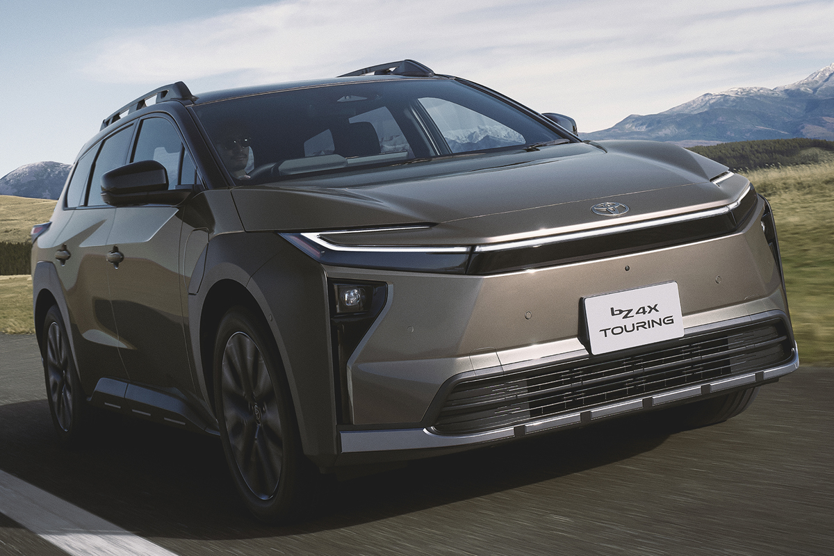 アウトドアシーンで活きるユーティリティと走りを備えたトヨタの新型BEV「bZ4Xツーリング」が登場