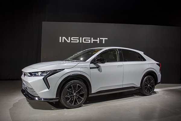 【ニューカー情報】今度のホンダ・インサイトはBEVで登場。航続距離500kmオーバー、スタイルと快適設計が自慢