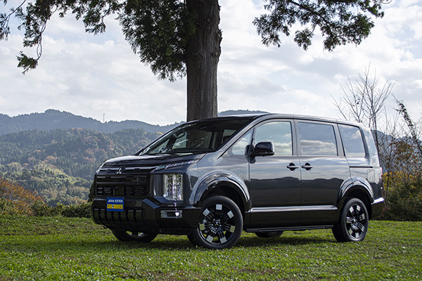 【話題のクルマ最新事情】三菱デリカD:5がより逞しくワイルドに変身。S-AWCの新採用で走破性も一段とアップ！