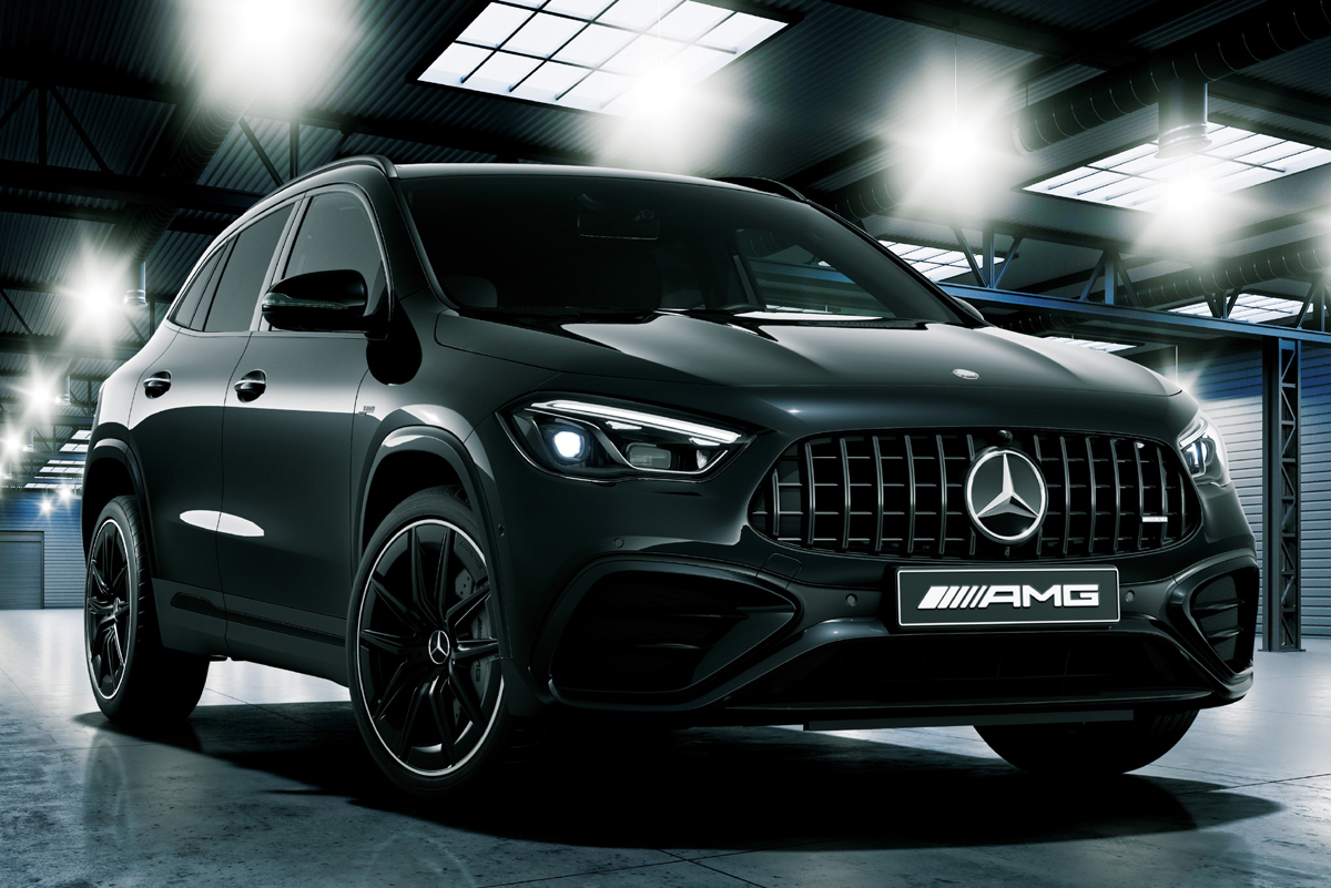 内外装をブラックでトータルコーディネートしたメルセデスAMG GLA 35 4MATICの特別限定モデルが登場