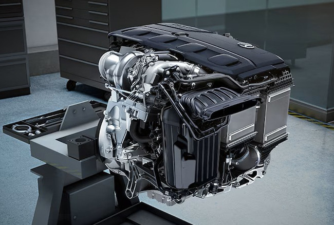 ▲パワートレインはM139型1991cc直列4気筒DOHC直噴ガソリンターボエンジン(421ps/500Nm)に、電気モーター(10kW/58Nm)および第2世代BSG、48V電気システム、駆動用リチウムイオンバッテリーを組み合わせて搭載する