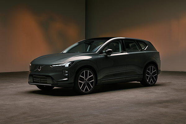【最新モデル情報】ボルボEX60はゲームチェンジャーとなる次世代BEV。航続距離は810kmを実現