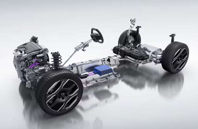▲パワートレインは“PureTech”1199cc直列3気筒DOHCガソリンターボエンジン(136ps/230Nm)に、電気モーター(16kW/51Nm)とリチウムイオンバッテリー(総電力量0.9kWh)、6速デュアルクラッチATで構成する48Vマイルドハイブリッドシステムを搭載