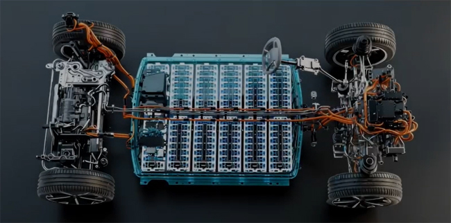 ▲新世代プラットフォーム「STLA-Medium」に搭載される電動パワートレインには最高出力207kW/最大トルク343Nmを発生するフロントモーター、最高出力83kW/最大トルク166Nmを発生するリアモーター、総電力量97.2kWhを確保したリチウムイオン電池で構成するシステム最高出力350psのデュアル電動モーターAWDを採用