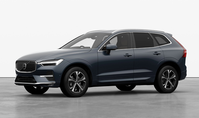 ▲ボルボXC60 Plus B5 AWD 価格:799万円 全長4710×全幅1900×全高1660mm ホイールベース2865mm 車重1880kg 乗車定員5名 WLTCモード燃費12.8km/リットル 写真のボディカラーはデニムブルーメタリック