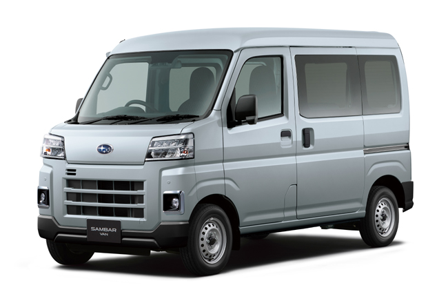 ▲SUBARUサンバー バン・トランスポーター(4WD) 価格:5MT142万4500円/4AT154万円 全長3395×全幅1475×全高1890mm ホイールベース2450mm 車重MT930/CVT950kg 乗車定員2(4)名 最大積載量350(4名乗車時250)kg WLTCモード燃費MT14.9/CVT15.6km/リットル 写真のボディカラーはブライトシルバーメタリック