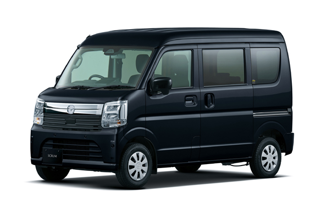 ▲マツダ・スクラムバンBUSTER TURBO(2WD) 価格:178万6400円 全長3395×全幅1475×全高1895㎜ ホイールベース2430mm 車重940kg 乗車定員2(4)名 WLTCモード燃費15.1km/リットル バンにターボエンジン搭載車のBUSTER TURBOを新設定。写真のボディカラーはブルーイッシュブラックパール