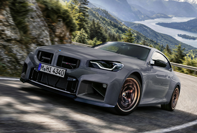 ▲BMW M2 CS Edition EDGE 価格:1663万円 全長4590×全幅1885×全高1405mm ホイールベース2745mm ボディカラーはMブルックリングレーメタリック(写真)とブラックサファイアメタリックを設定し、それぞれ20台ずつの計40台限定で販売