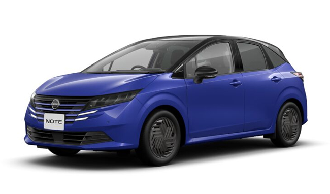 ▲日産ノートX(2WD) 価格:239万9100円 全長4045×全幅1695×全高1520mm ホイールベース2580mm 車重1230kg 乗車定員5名 WLTCモード燃費28.4km/リットル 写真のボディカラーはスミレ/ミッドナイトブラック2トーン