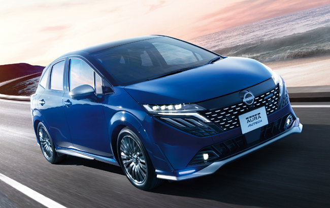 ▲日産ノート オーラAUTECH(2WD) 価格:310万3100円 全長4085×全幅1735×全高1525mm ホイールベース2580mm 車重1270kg 乗車定員5名 写真のボディカラーはオーロラフレアブルーパール/ミッドナイトブラック2トーン