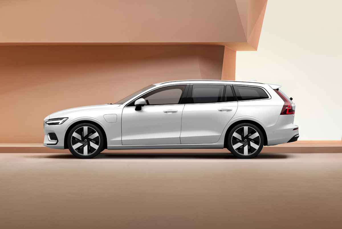 ボルボV60に特別仕様車の「V60 Ultra B4 Classic Edition」と「V60
