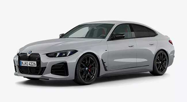▲BMW M440i xDriveブラック・パッケージ 価格:1076万円 生産予定台数:100台 ボディカラーは写真上よりアルピンホワイト(メタリック)、ブラックサファイア(メタリック)、Mブルックリングレー(メタリック)という3色をラインアップ