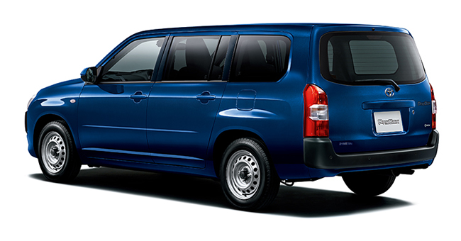 ▲トヨタ・プロボックスGL(ハイブリッド車) 価格:225万7200円 全長4245×全幅1690×全高1525mm ホイールベース2550mm 車重1160kg 乗車定員2/5名 WLTCモード燃費24.2km/リットル 写真のボディカラーはダークブルーマイカメタリック