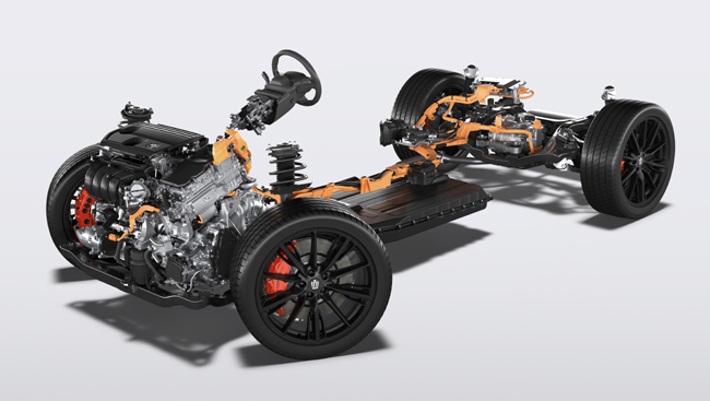 ▲PHEVはA25A-FXS型2487cc直列4気筒DOHC・D-4Sガソリンエンジン(177ps/22.3kg・m)、5NM型フロントモーター(134kW/270Nm)、4NM型リアモーター(40kW/121Nm)を組み合わせたシステム総出力225kW(306ps)のパワーユニットと、容量51Ahのリチウムイオン電池を組み合わせた2.5Lプラグインハイブリッドシステムを搭載