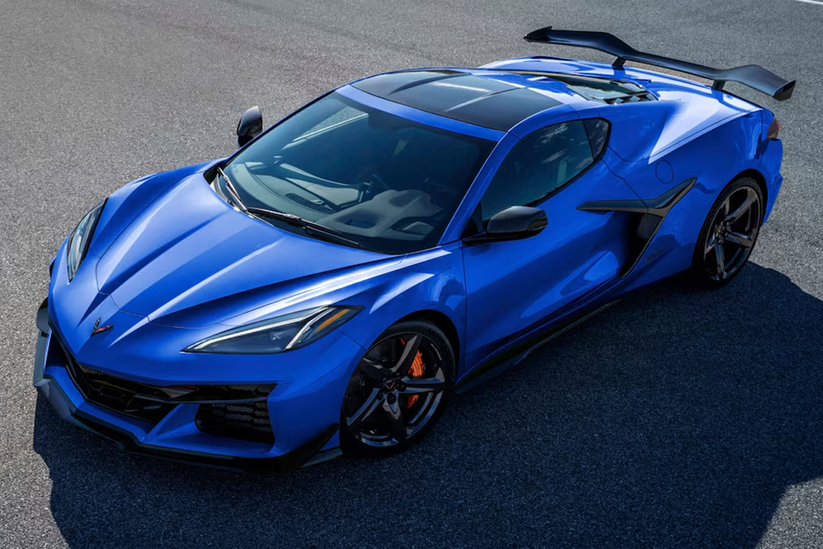 シボレー・コルベットZ06が安全装備の拡充や新ボディカラーの追加を敢行。期間限定のパーソナライゼーション・オーダーも実施