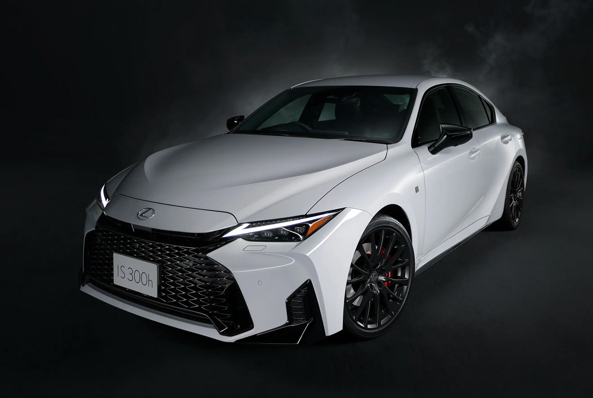 レクサスISに特別仕様車「“F SPORT Mode Black Ⅵ”」を設定 - カー