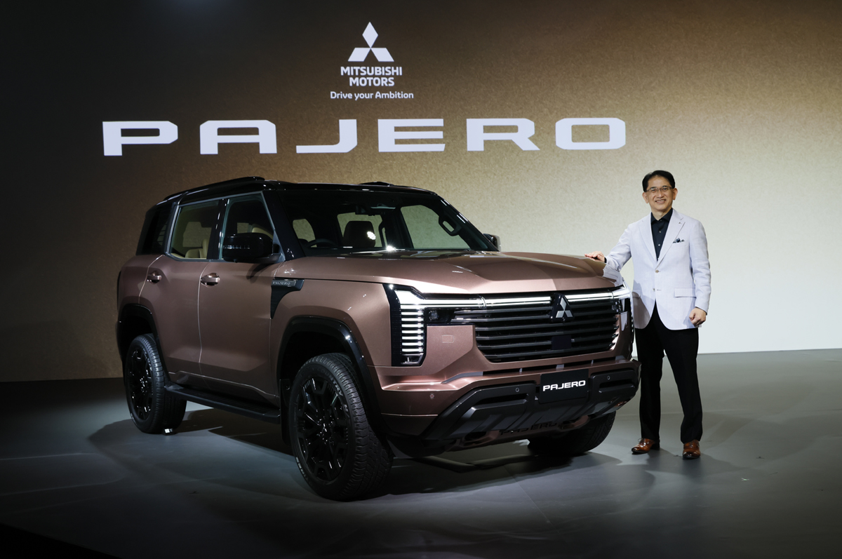 三菱自動車が約5年ぶりの復活となる新型パジェロを初公開。予約注文の受付は10月1日に開始