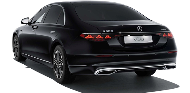 ▲メルセデス・ベンツS 500 4MATIC long 価格:2136万円 全長5305×全幅1920×全高1505mm ホイールベース3215mm 車重2220kg 乗車定員5名 WLTCモード燃費11.5km/リットル 写真のボディカラーはオブシディアンブラック